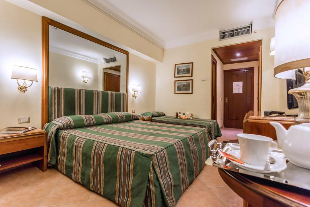 Raeli Hotel Floridia Rome Bagian luar foto