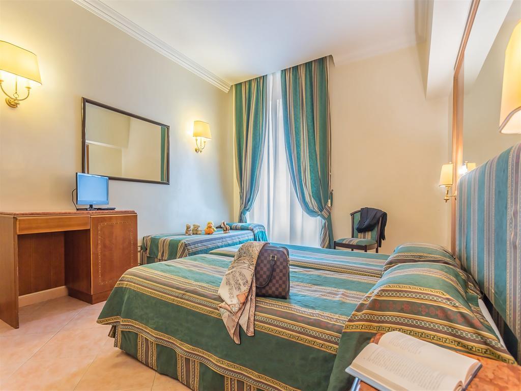 Raeli Hotel Floridia Rome Bagian luar foto